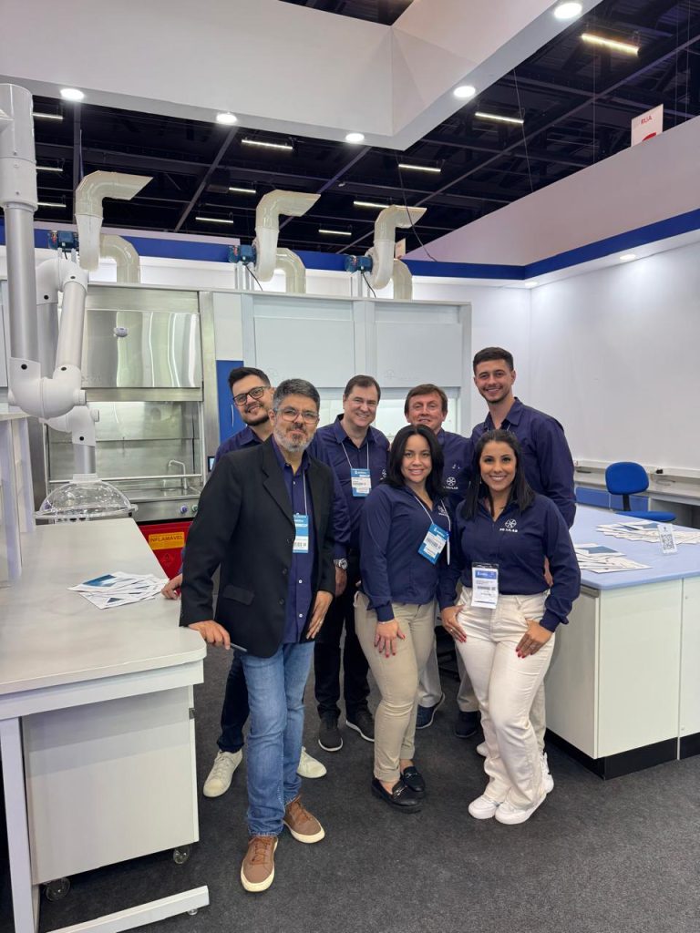 Analitica Latin America 2025 - Estande Projlab 4